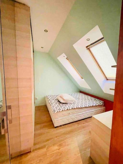 Кондо Apartment *